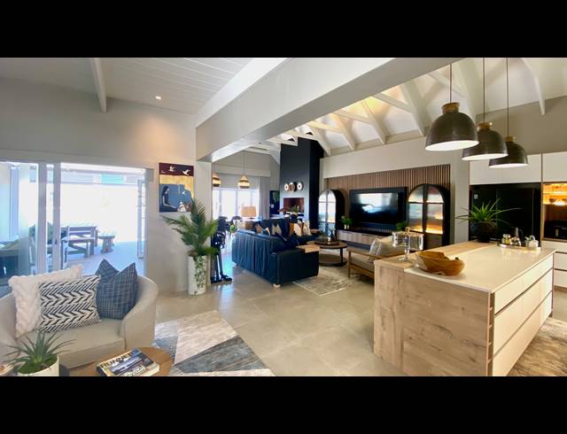 3 BEDROOM HOUSE FOR SALE IN LAMPIESBAAI